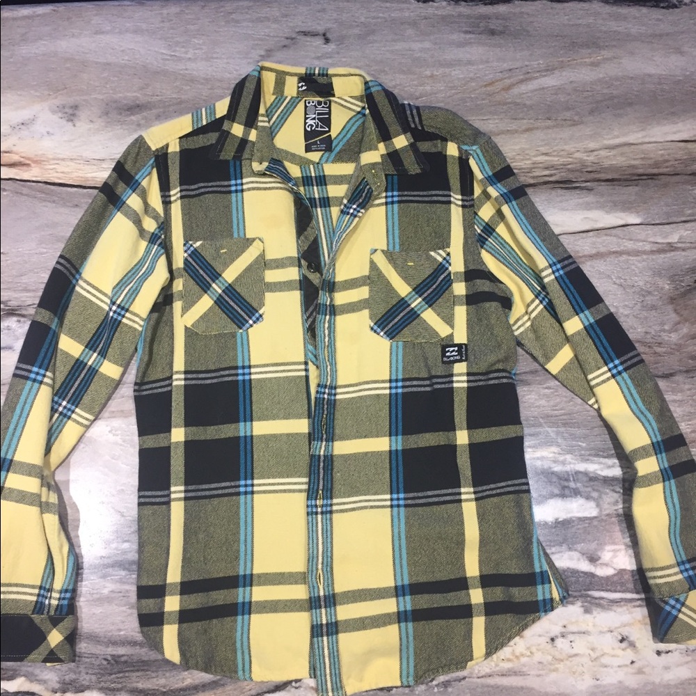 Men’s large plaid shirt